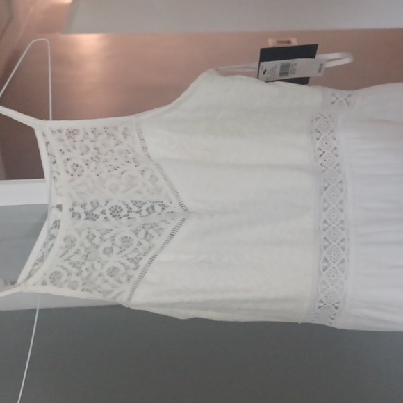 Pretty spaghetti strap white dress - Picture 2 of 5